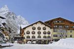 Tyrolský hotel Grüner Baum v zimě