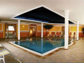Tyrolský hotel Alphof s bazénem