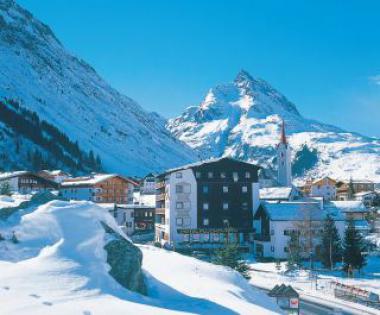Tyrolský hotel Fluchthorn v zimě